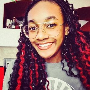 Meet your Posher, Jade